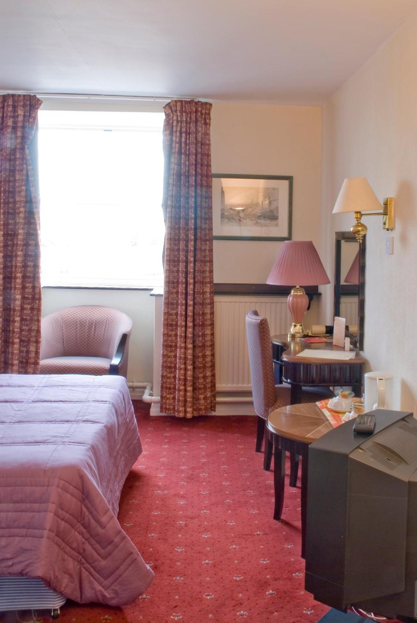 The Ashley Hotel Hale  Bagian luar foto