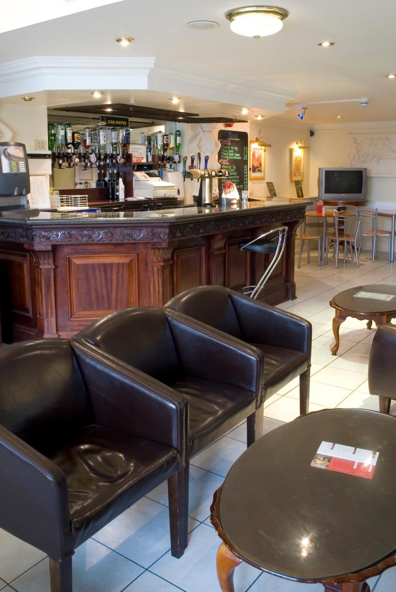 The Ashley Hotel Hale  Bagian luar foto