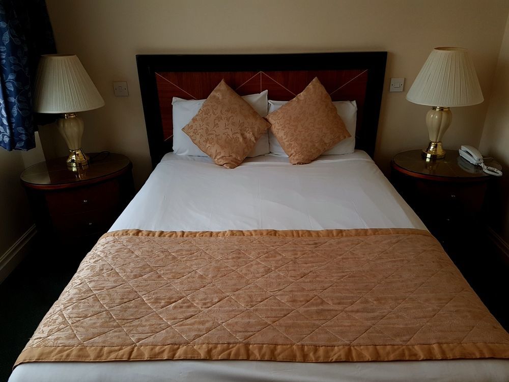 The Ashley Hotel Hale  Bagian luar foto