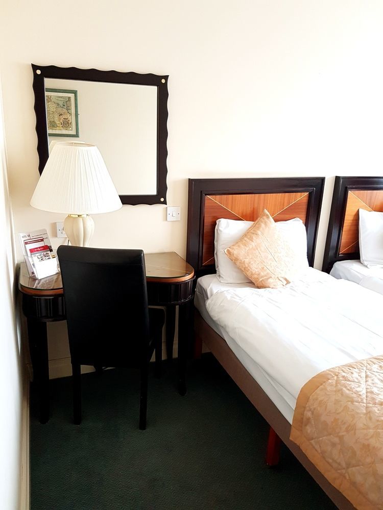 The Ashley Hotel Hale  Bagian luar foto