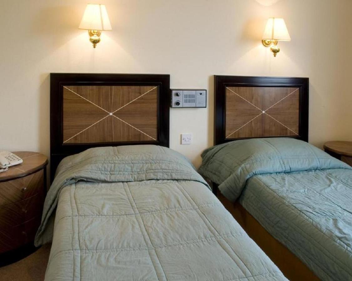 The Ashley Hotel Hale  Bagian luar foto